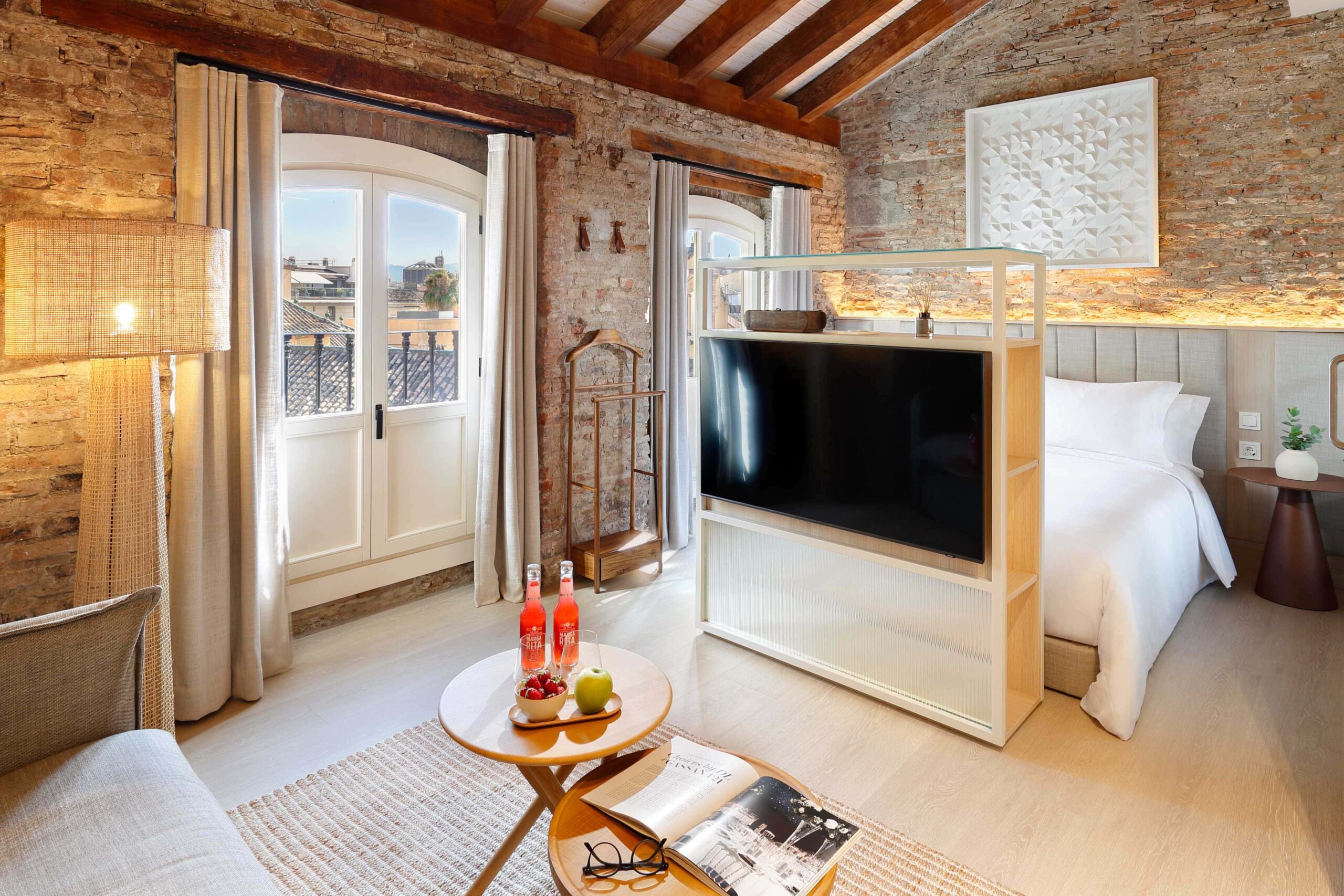 What is an apart hotel: Santa María